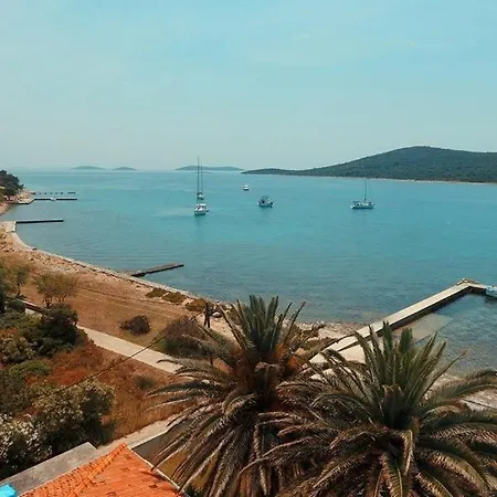 Apartman In With Sea View, Terrace, Air Conditioning, Wifi Ist