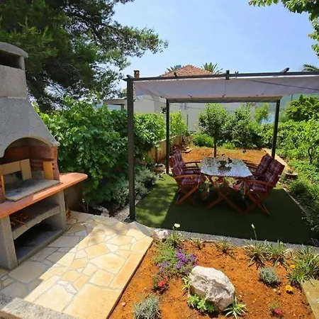 In With Sea View, Terrace, Air Conditioning, Wifi * Ist